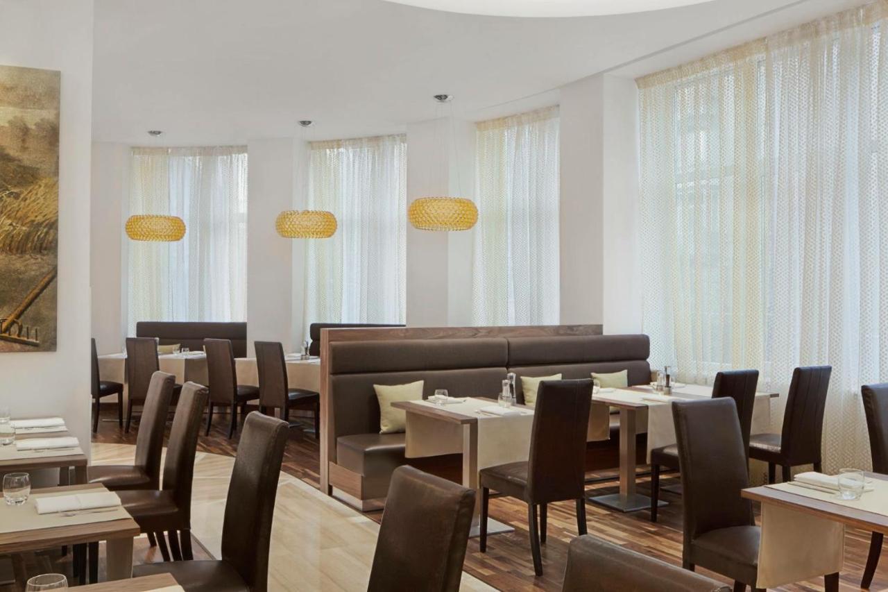 Khortitsa Palace Hotel Zaporizhia Extérieur photo