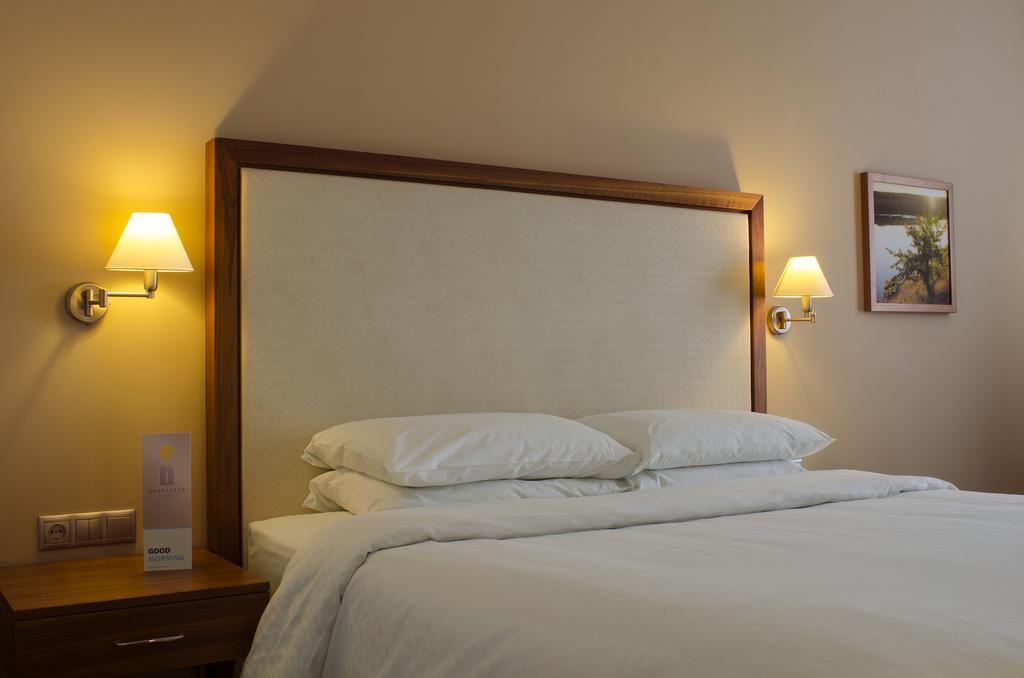 Khortitsa Palace Hotel Zaporizhia Extérieur photo