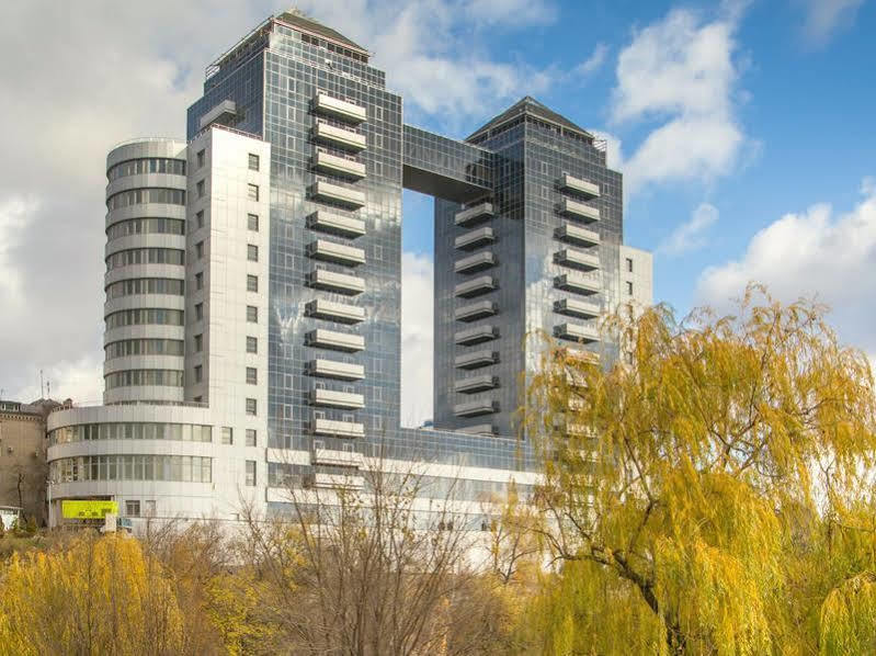 Khortitsa Palace Hotel Zaporizhia Extérieur photo