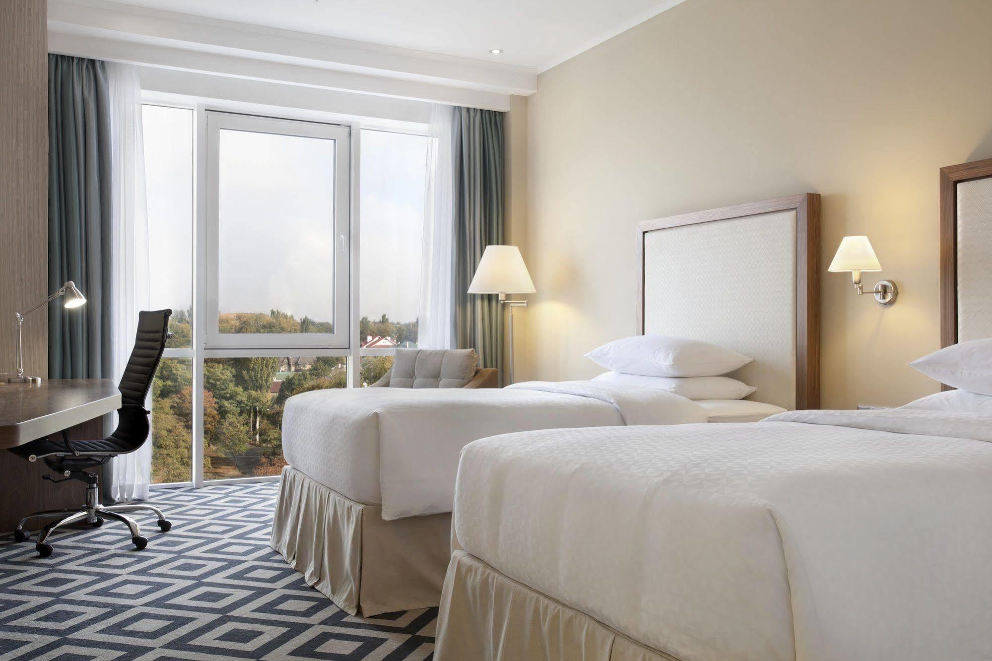 Khortitsa Palace Hotel Zaporizhia Extérieur photo
